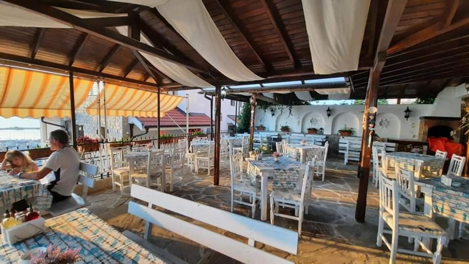 סוזופול Orion Guest House מראה חיצוני תמונה