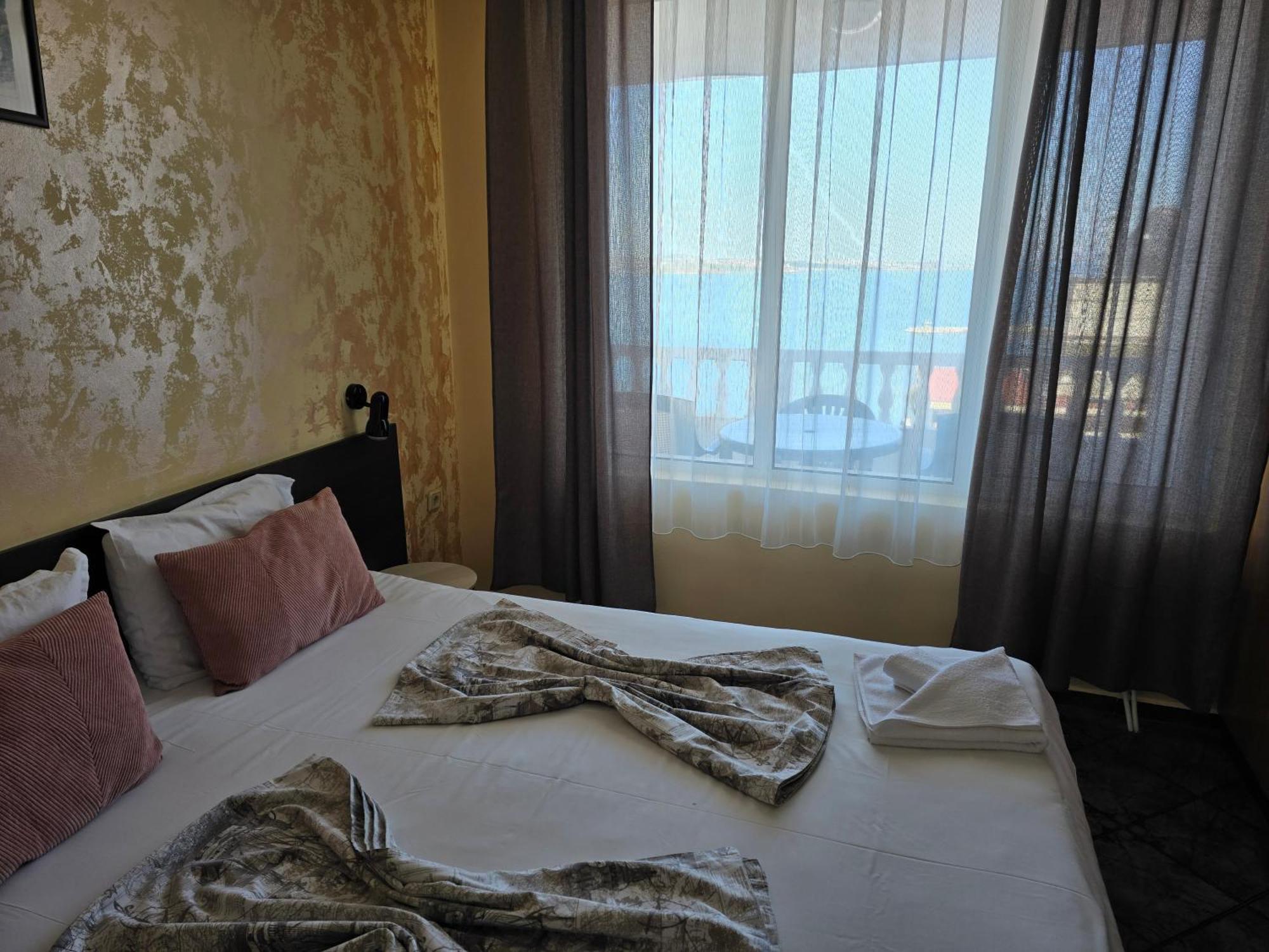 סוזופול Orion Guest House מראה חיצוני תמונה